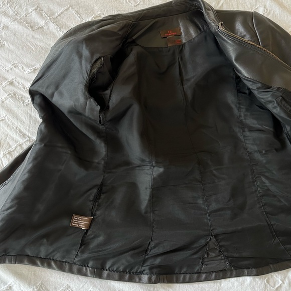 Danier Black Vintage Leather Jacket - Picture 5 of 7